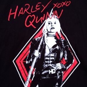 harly quinn limited eddition hot topic tee